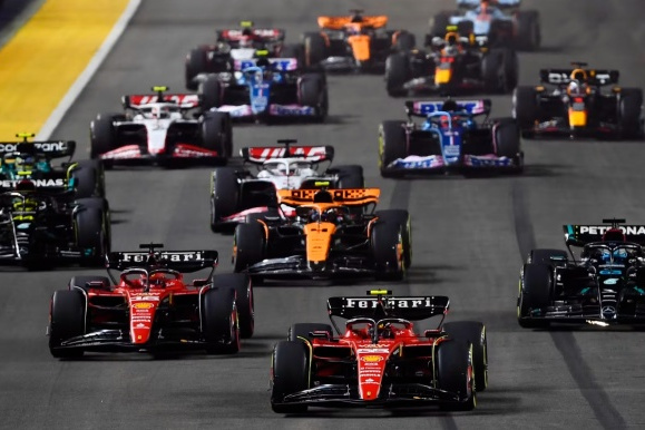 法拉利绝杀梅赛德斯,诺里斯统治全场 法拉利绝杀梅赛德斯,诺里斯统治全场